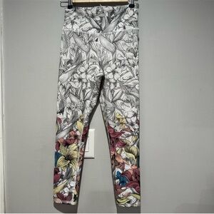 Evolution and Creation The Sofia Legging Floral Size Small